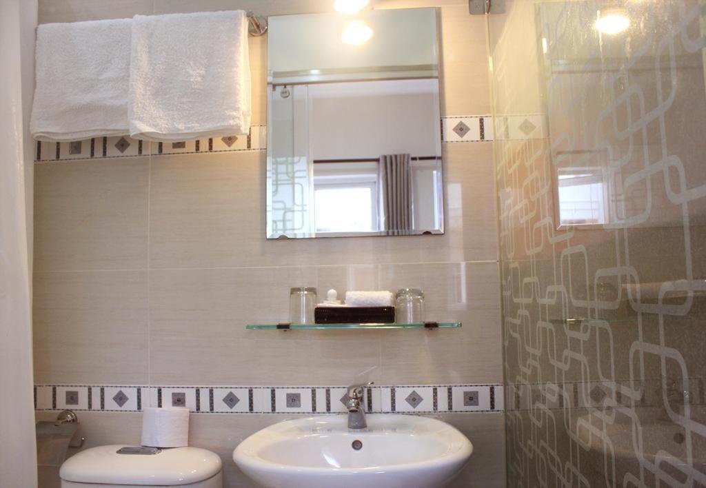 הו צ'י מין סיטי The Alley Saigon Hotel מראה חיצוני תמונה